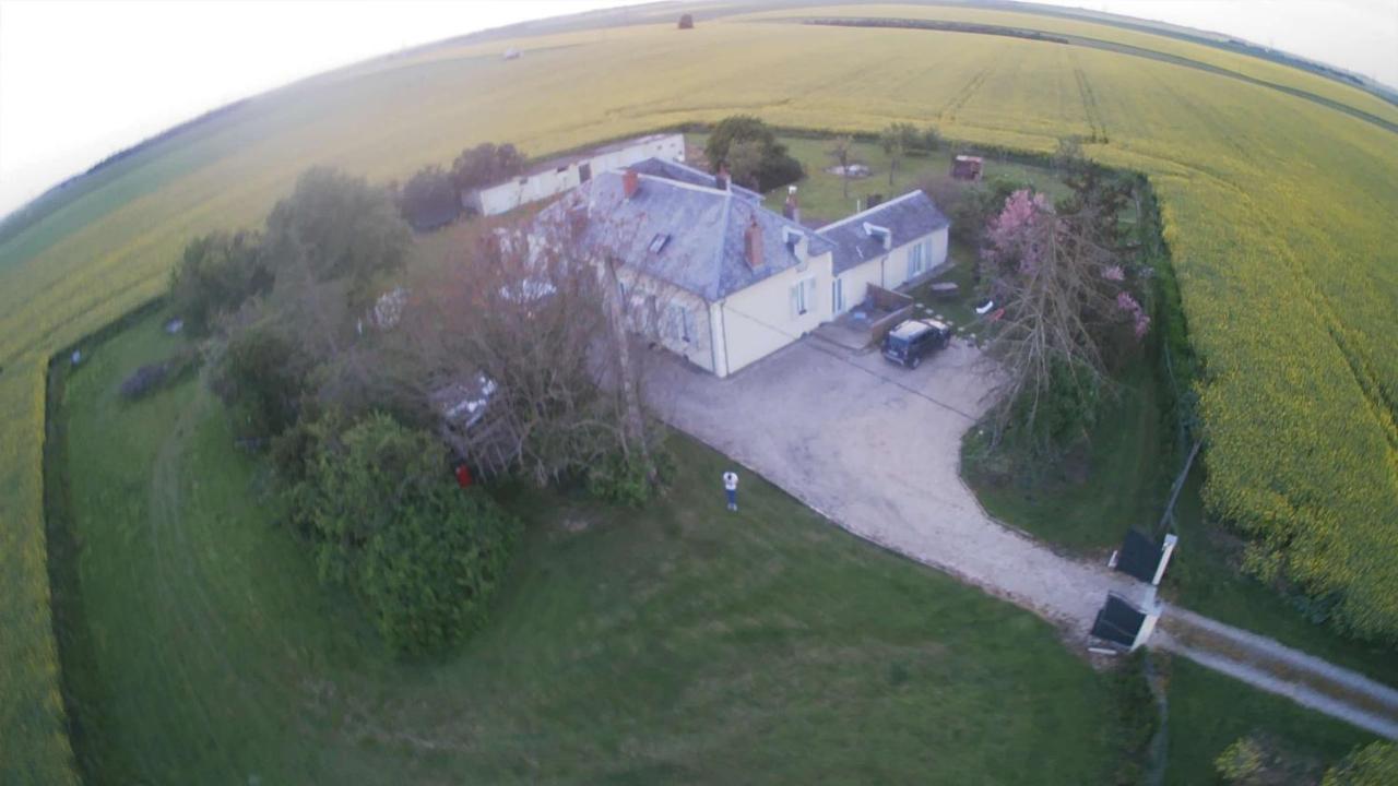 Studio " Tournesol " Au Coeur Du Berry Les Bordes Exterior foto